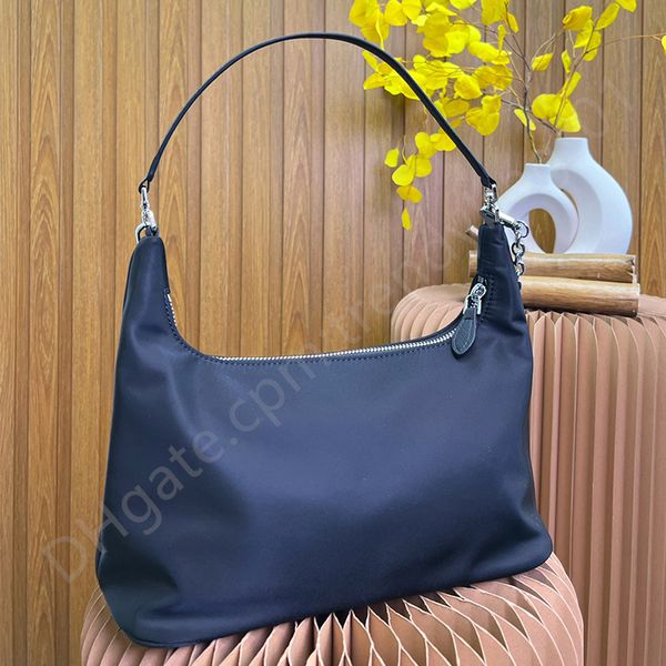 

release water designer crossbody bags luxuries designers women bag mens handbag solid color versatile casual metal chain hobo style men wall
