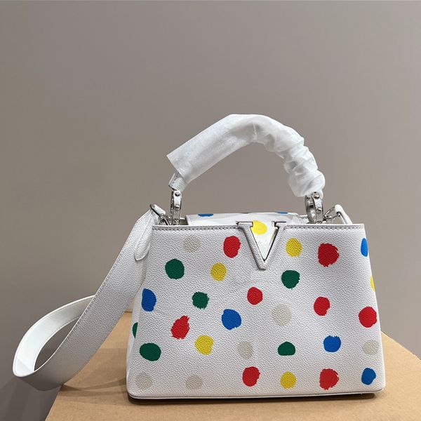 

hh designer twist shoulder bags graffiti totes popular bags leather small square designers bag metal long chain v shaped buckle simple fashi