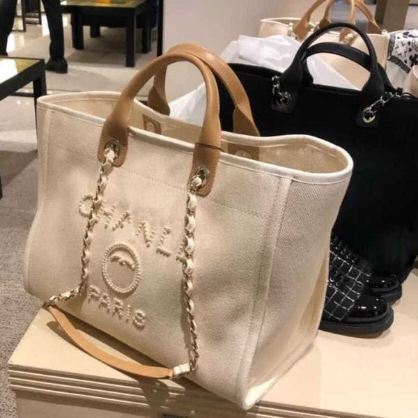

women's classic luxury evening bags ch brand canvas handbag fashion beach hand bag designer female backpack large capacity small packs, Black;red