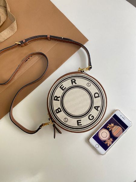 

Classic Round Cake Bag Cloth Leather Shoulder Slung Ladies Bag European and American Fashion Trends, Brown