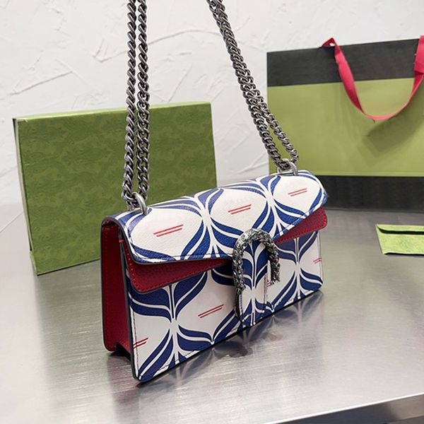 

chain crossbody bag clutch purse fashion shoulder bags square flap women handbags magnetic buckle cell phone purse silver hardware lettering