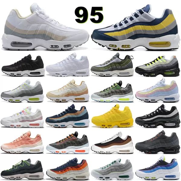 

classic 95 mens running shoes airmaxs 95s og triple black running club neon cork greedy dark smoke grey brown sneakers 20th anniversary grap