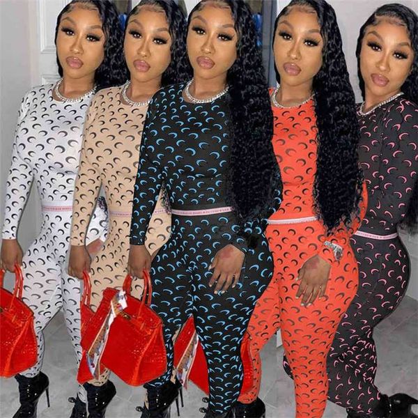 

2023 new winter women tracksuits sportswear wear o round neck printed moon tights for a slim and form-fitting fashion women's suit, Gray