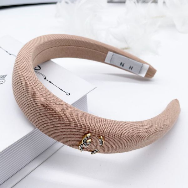 

Designer Headbands Women Solid Color Brand Print Sponge Fabric Hairband Fashion Womens Autumn Sport Wide Edge Turban Headwraps for Hat, White