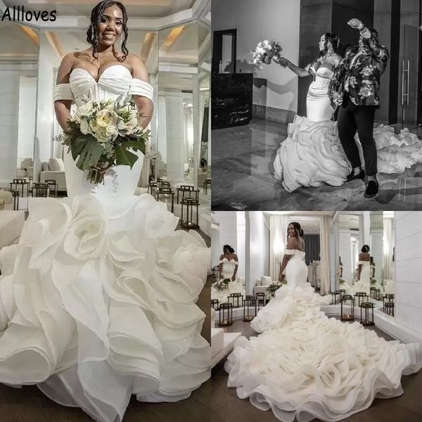 

gorgeous ruffles dubai arabic mermaid wedding dresses off the shoulder long chapel train vestidos de novia corset back plus size african bri, White