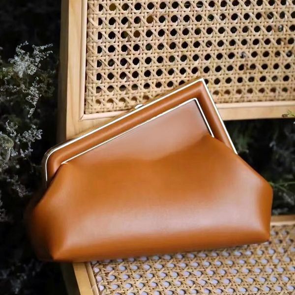 

fashion luxurys designers bags fend first crossbody bag large leather 5a quality classic handbags with shoulder strap women's men 213i