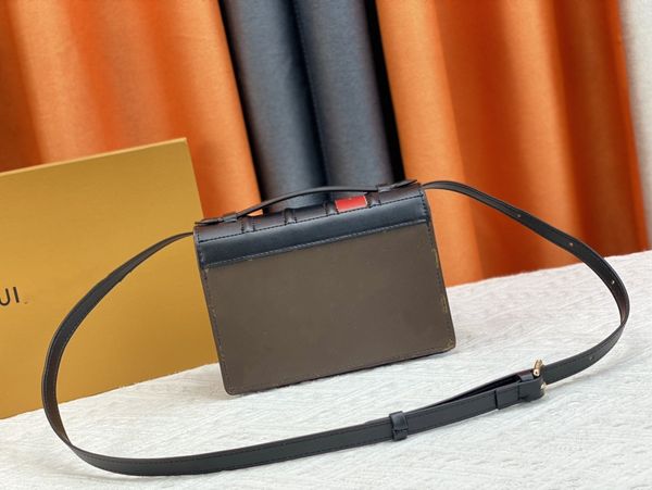 

2023.luxurys designers messenger bag zipper cross body classic shoulder bags pouches tote black web tiger snake handbags wallet purse