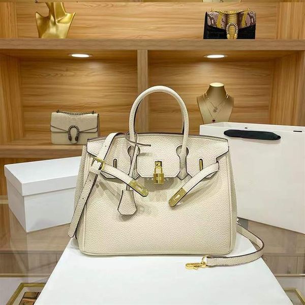 

luxurys designers fashion bags handbag women leather shoulder bag large capacity chain messenger pillow handbags high grade versat262z