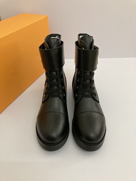 

sell classical mini women snow boots keep warm boot latest fashion sheepskin cowskin genuine leather plush boots 0703, Black