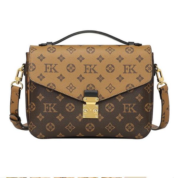 

europe and the united states to restore ancient ways is light and decoration designer duds joker lock bag messenger