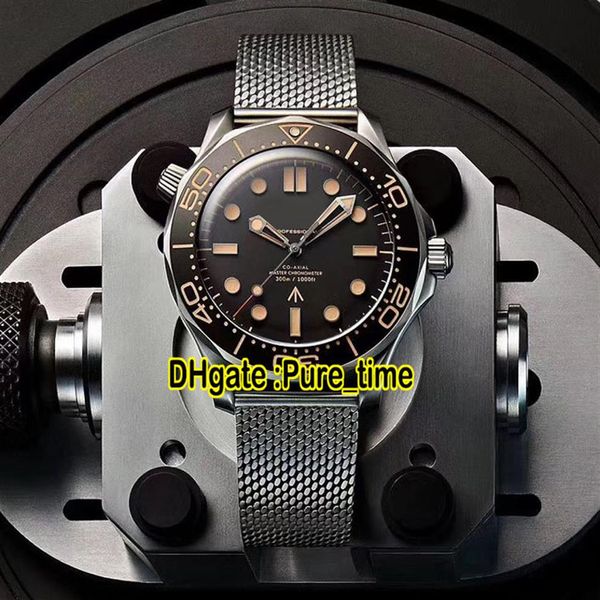 

new diver 300m 007 james bond no time to die limited edition black dial miyota 8215 automatic mens watch mesh strap 21230v, Slivery;brown
