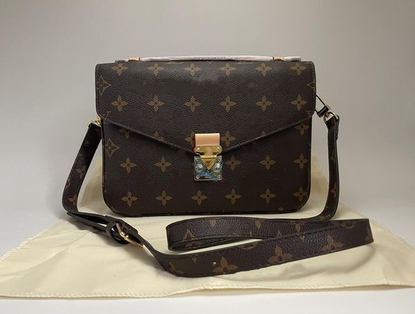 

luxurys designers crossbody bag women handbag messenger bags oxidizing leather elegant shoulder bags crossbody louise purse vutton crossbody