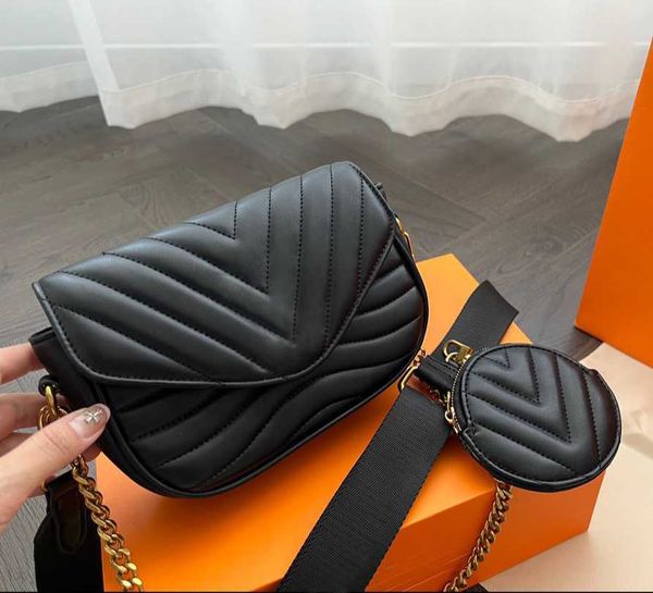 

shoulder bags womens designer cross body bags fashion embroidered letter pattern chain tote handbag good