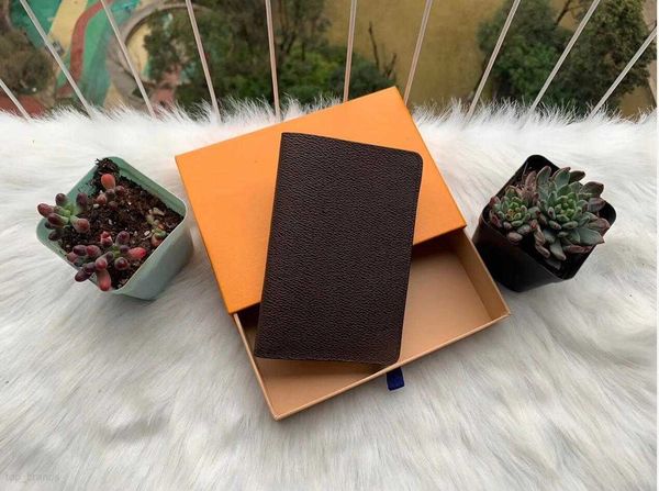 

new passport cover style classic men women passport holder covers id card holder with box good, Brown;gray