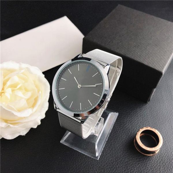 

40 3mm fashion watch men's mesh strap sports watch rhinestone dial active rhinestone dial317c, Slivery;black