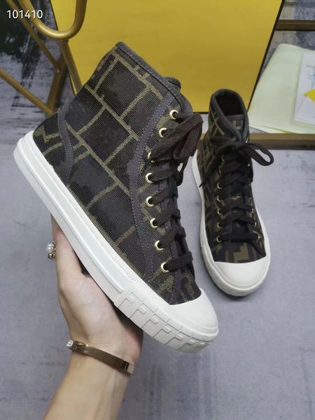 

2023 letter graphy black leather boots celebrity catwalk boots women's ankle bootes beach shoes sandals loafers slides with box size 35