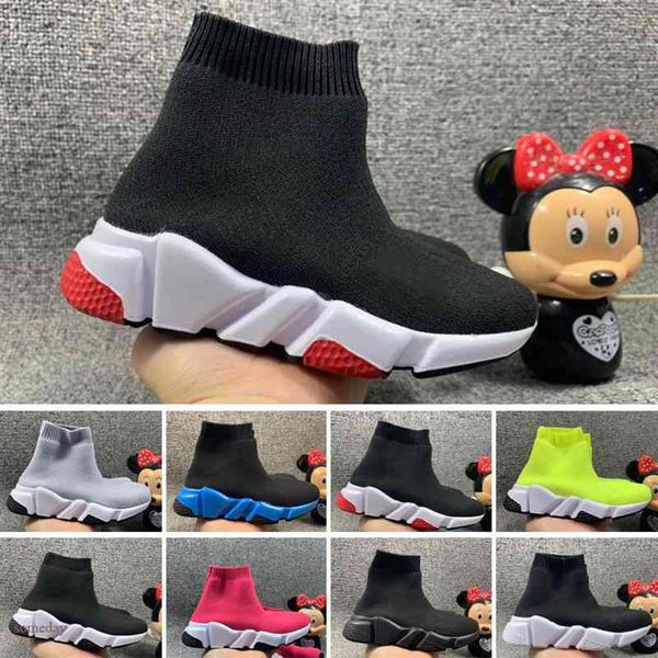 

2021 stylist speed socks shoes black white fashion trainers runner triple boots red flat heavy sole182z