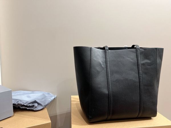 

everyday tote bag classic outlook for the future fashion versatile top