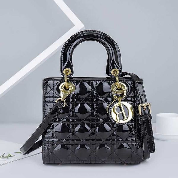 

luxury handbags wallet crossbody vintage leather chain women bag diana single shoulder diagonal cross handbag large capacity 3y86