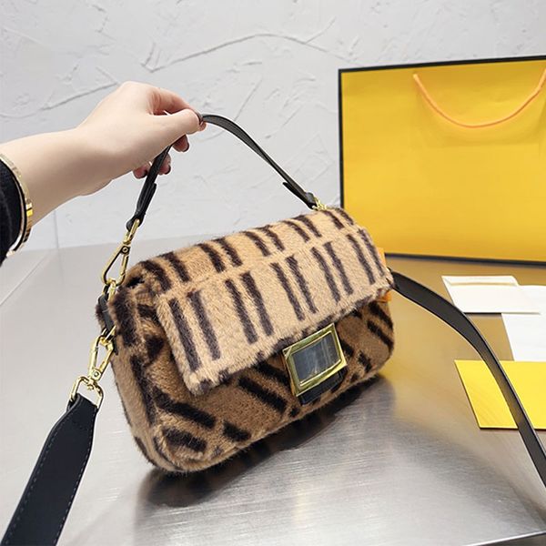 

luxury saddle crossbody fendyity bags for womens multicolor handbag designer sling baguette the tote bag shoulder purses woman 7a fends wall