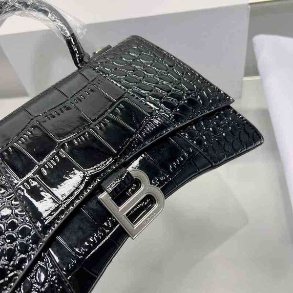 

designer luxury womens bag balencigas handbag b-shaped paris single shoulder messenger fashion square gift shoulder oblique span versatile h
