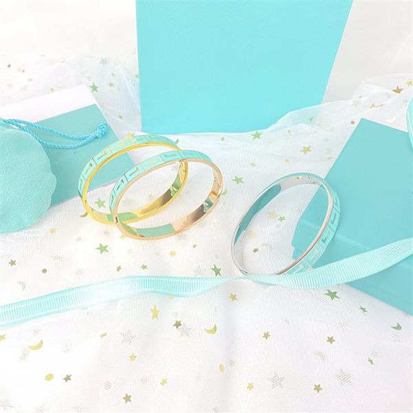 

2021 fashion bracelet luxury designer cuff s silver titanium steel women bracelets personalized hip hop jewelry s291z, White