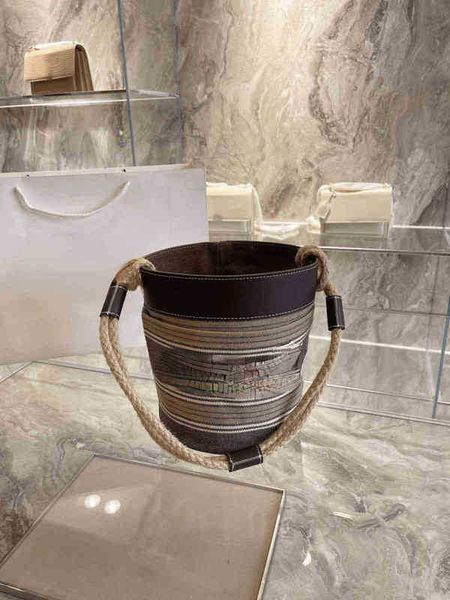 

luxury shoulder bags women handbag female brown leather fashion joker bucket design feels 1212