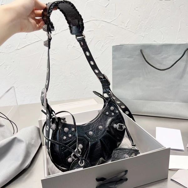 

boutique shoulder bag women's luxury designer leather messenger bags fashion hardware clasp large capacity shopping bag size 33cm boxed