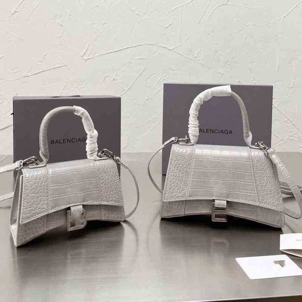 

designer luxury womens bag balencigas handbag b-shaped paris single shoulder messenger fashion square gift shoulder oblique span versatile h