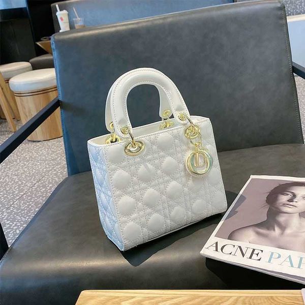 

luxury handbags wallet crossbody vintage leather chain genuine women bag summer high level feeling french minority versatile shoulder messen