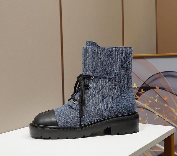 

luxury winter women boots shiny lambskin quilted combat boot classic design lace up shoes, Black