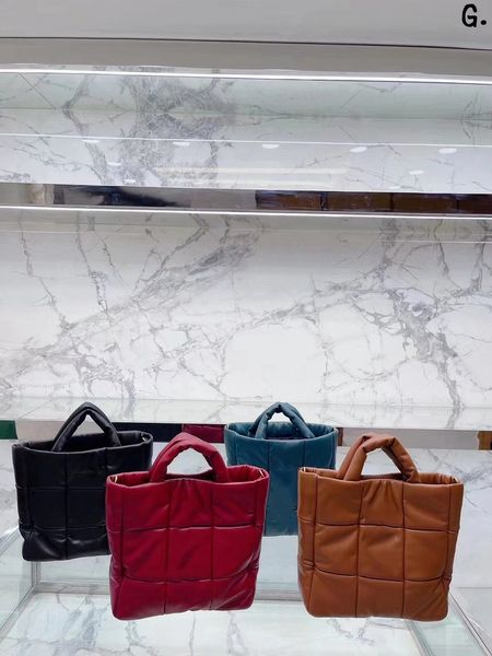 

designer ladies handbag shoulder bags leather luxury one shoulder classic fashion inner compartment cover european style