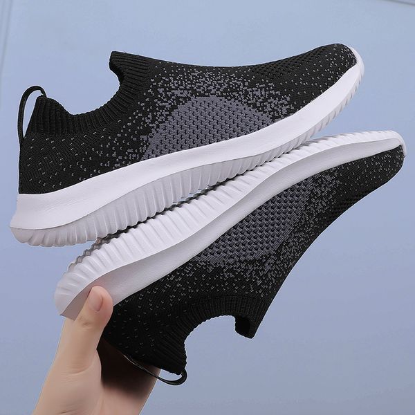

fashion shoe designer classic trend latest style lightweight breathable comfortable insole non slip soft soled casual sneakers women's, Red;white