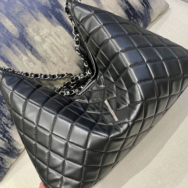 

chains crossbody bag hobos tote bag shoulder handbag women purse oversize metal letters quilted armpit clutch wallet genuine leather hasp ha