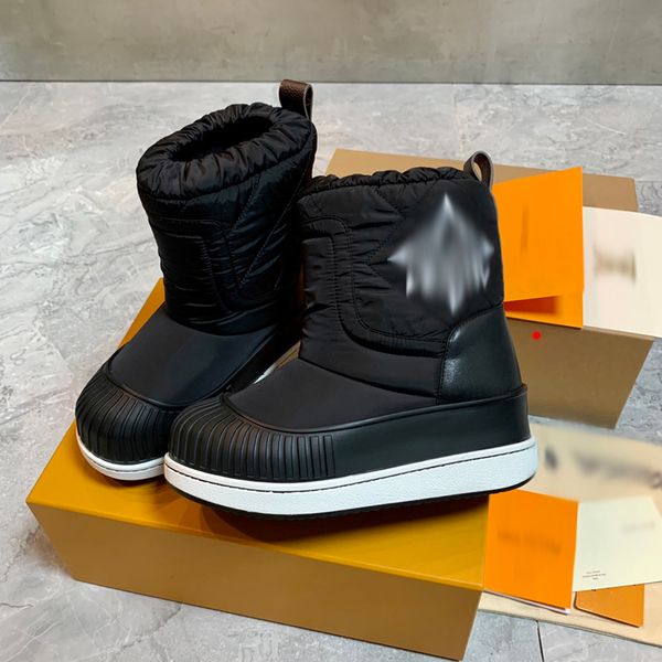 

2023 women shoes designer boots desert boot flamingos love arrow real leather medal coarse non-slip winter shoe size eu35-40 -l096, Black