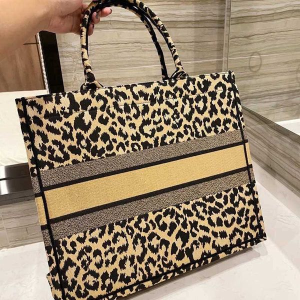 

elegant multicolor vintage classic totes travel hand baglarge tote designer bags handbag purses autumn and winter leopard print tiktok voice