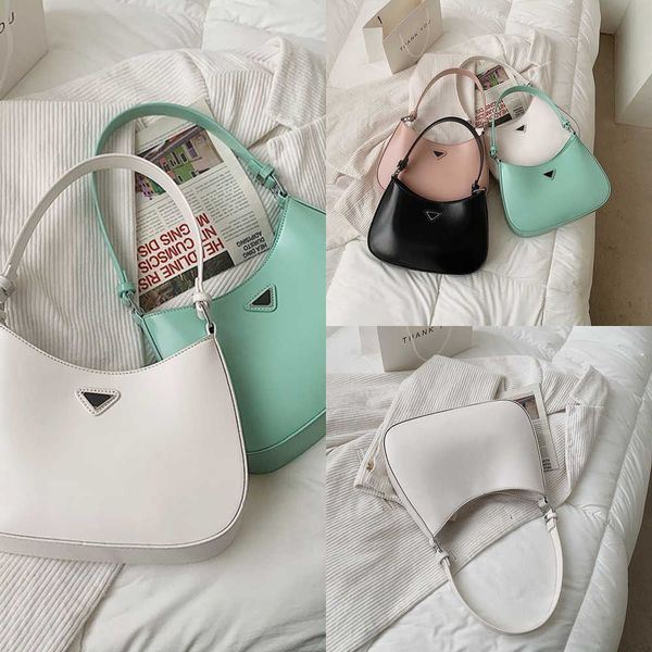 

clearance new fashion women's bag simple solid color pu armpit girl's one shoulder hand handbags, Black;red