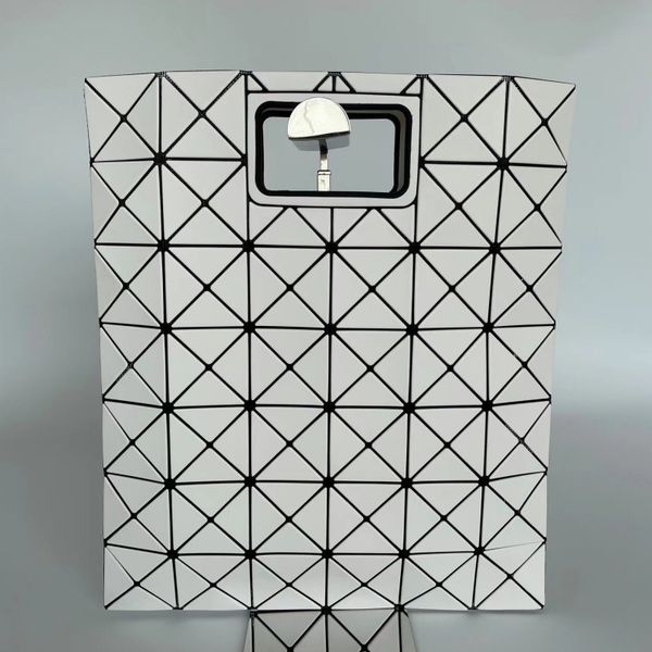 

bucket bag simple and stylish handbag geometric stitching female bagmulticolor