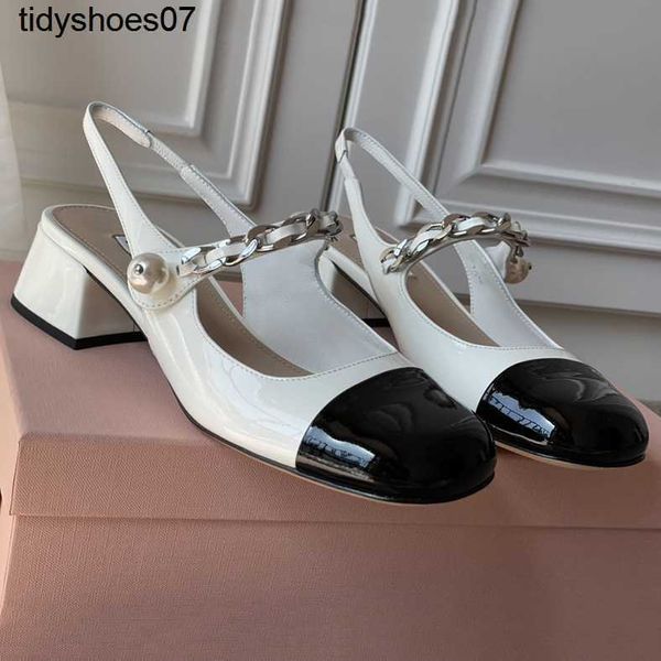 

miu new ballet retro cow patent leather patchwork baotou mary jane shoes home high edition flat belt pearl chain thick heel sandals, Black