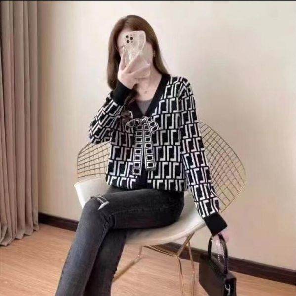

sweater women's autumn round neck striped fashion long sleeve women high end jacquard cardigan knitting sweaters coats 2022ff, White;black