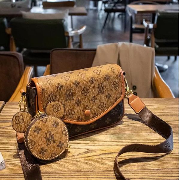 

womens bag 2023 new grade shoulder bag ins crossbody change packet fashionable stylish printed small square bag designer luxury casual comfo