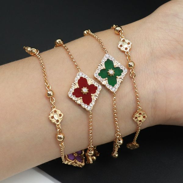 

18K Gold Clover Designer Charm Bracelets Italy Luxury Brand Elegant Mother Pearl 4 Leaf Flower Sweet Bracelet Bangle with Shining Diamond Lucky Jewelry