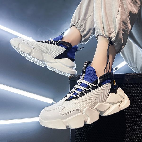 

fashion shoe designer classic trend latest style lightweight breathable mesh fabric comfortable insole autumn and winter plush sneakers men&, Red;white