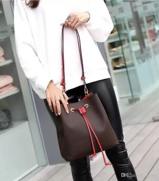 

clutch 2-piece sturdy stylish bucket bag drawstring closure set women fashion cover lock travel messenger