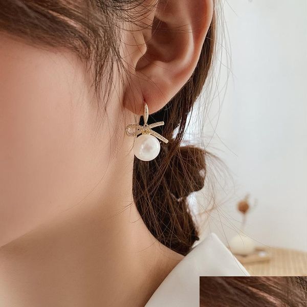 

stud stud pearl butterfly joker tide simple earrings compact 2021 high online celebrity year temperament drop delivery jewelry dhme2, Golden;silver