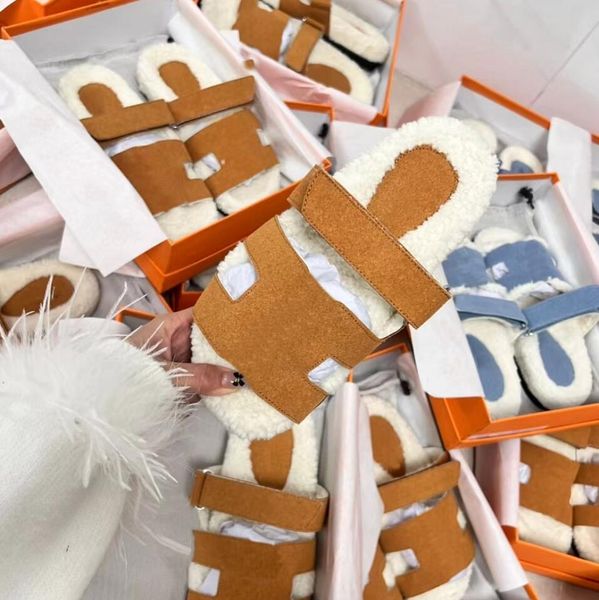 

h letter lamb wool slippers classic plush flat bottom scuffs winter leisure couples half slipper pure color men women's fluffy warmth, Black