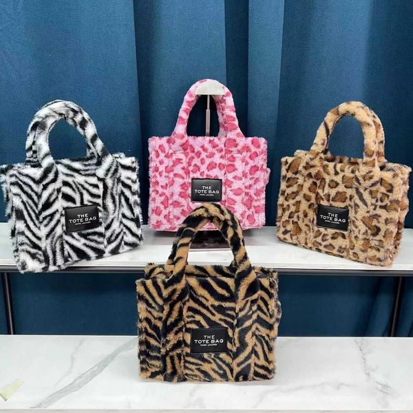 

woman's luxury handbag designer marc's jacob tote bag autumn winter new fashion letter plush women's crossbody shoulder fashi