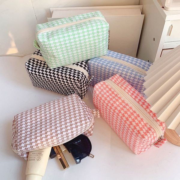 

fashion houndstooth cosmetic bags women cute korean wash toiletry bag ladies handbag large-capacity makeup bag organizer