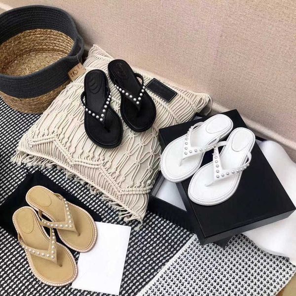 

sandals herringbone slipper women 2022 summer net red new clip toe comfortable flat bottom soft cool slippers for wearing outside the beach, Black