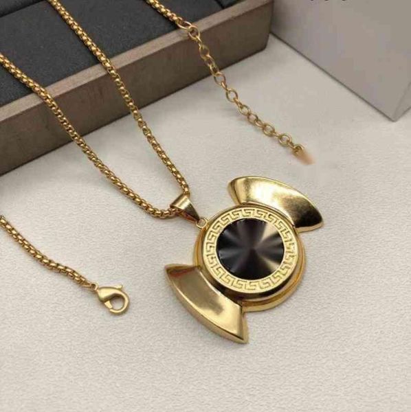 

selling designer pendant necklace tide brand vers classic medusa gold plated diamond accessories fashion necklace for men and 9525248, Silver